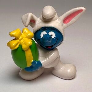 Vintage Easter Bunny Smurf Figurine 1982 Schleich Peyo Portugal Smurfs